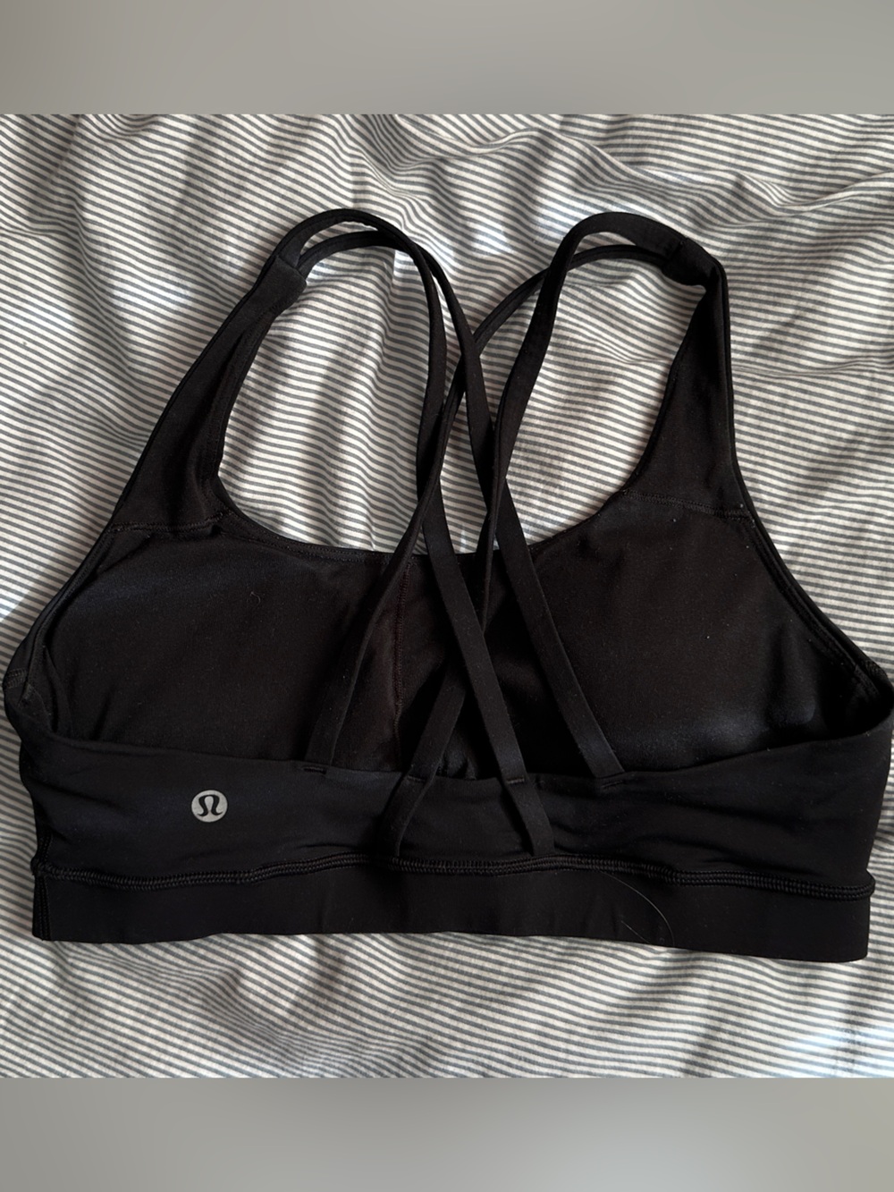 lululemon athletica Black Energy Strappy Medium-Support Sports Bra